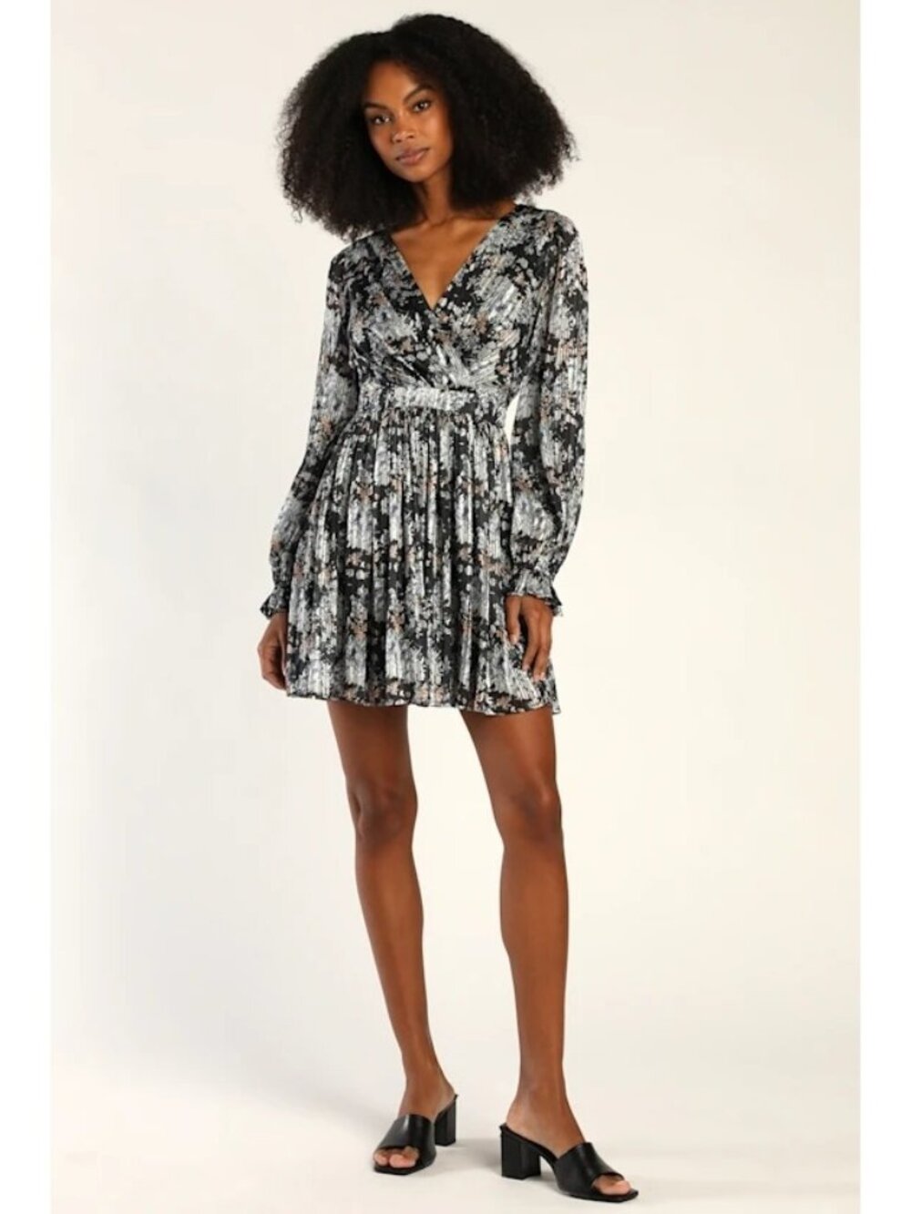 Lulus Cute and Charming Black Floral Lurex Long-Sleeve Pleated Mini Dress Medium